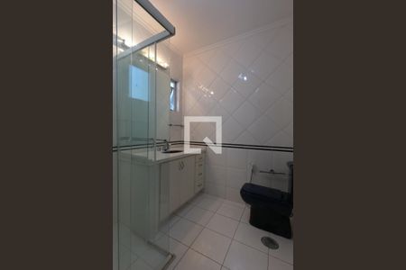 Casa de condomínio para alugar com 230m², 3 quartos e 4 vagassuíte 2