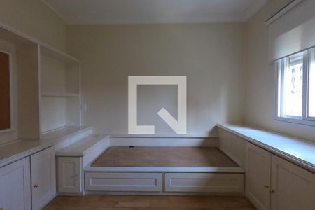 Casa de condomínio para alugar com 230m², 3 quartos e 4 vagassuíte 3