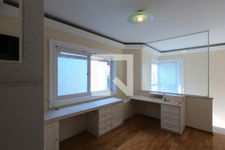 Casa de condomínio para alugar com 230m², 3 quartos e 4 vagassuíte 1