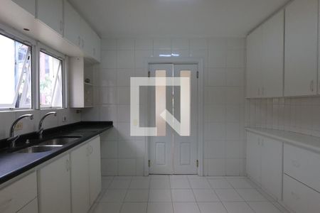 Casa de condomínio para alugar com 230m², 3 quartos e 4 vagasCozinha