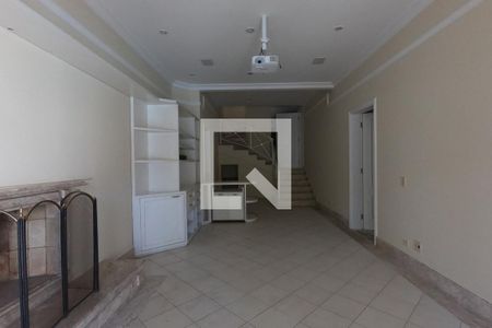 Casa de condomínio para alugar com 230m², 3 quartos e 4 vagasquarto/sala 