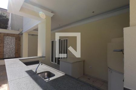 Casa de condomínio para alugar com 230m², 3 quartos e 4 vagasÁrea Gourmet