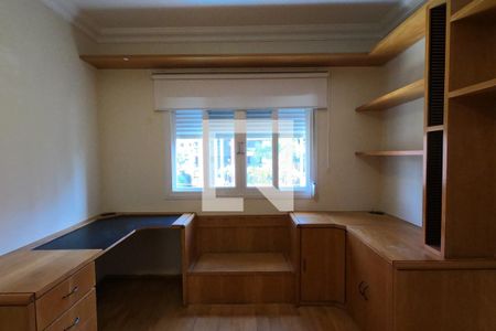 Casa de condomínio para alugar com 230m², 3 quartos e 4 vagassuíte 2