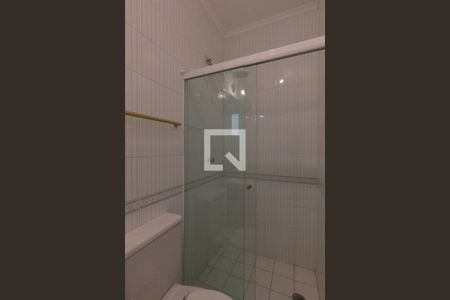 Casa de condomínio para alugar com 230m², 3 quartos e 4 vagasBanheiro