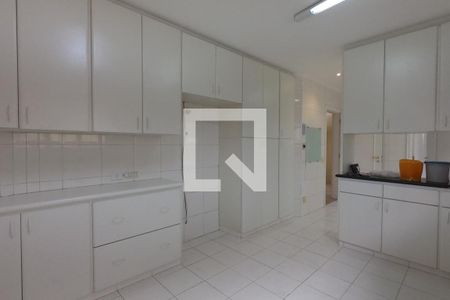 Casa de condomínio para alugar com 230m², 3 quartos e 4 vagasCozinha