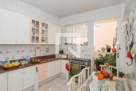 Apartamento à venda com 196m², 3 quartos e 1 vagaCozinha 