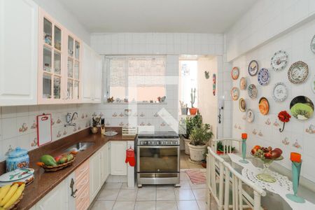 Apartamento à venda com 196m², 3 quartos e 1 vagaCozinha 