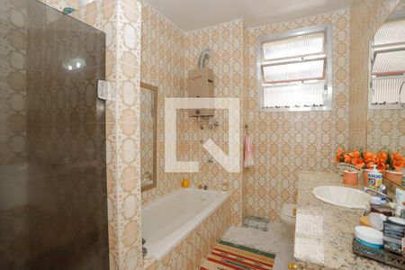 Apartamento à venda com 196m², 3 quartos e 1 vagaBanheiro 1