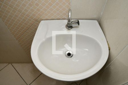 Apartamento para alugar com 60m², 2 quartos e sem vagaBanheiro