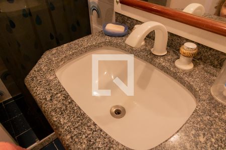 Apartamento para alugar com 120m², 3 quartos e 2 vagasBanheiro Social