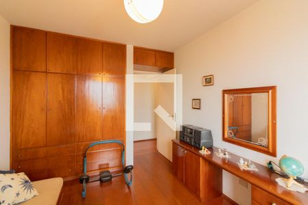 Apartamento para alugar com 120m², 3 quartos e 2 vagasQuarto 2