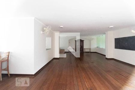 Apartamento para alugar com 120m², 3 quartos e 2 vagas Apartamento para alugar com 120m², 3 quartos e 2 vagasSalão de festas