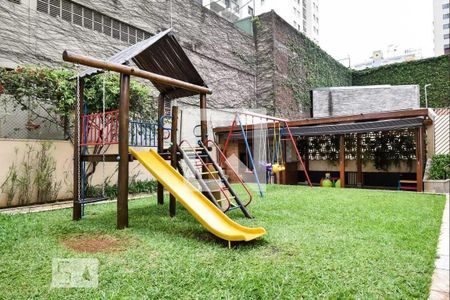 Apartamento para alugar com 120m², 3 quartos e 2 vagas Apartamento para alugar com 120m², 3 quartos e 2 vagasPlayground