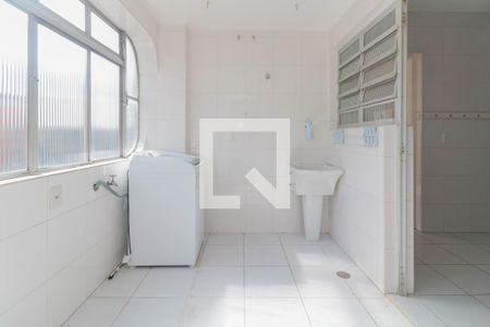 Apartamento para alugar com 120m², 3 quartos e 2 vagas Apartamento para alugar com 120m², 3 quartos e 2 vagasÁrea de serviço