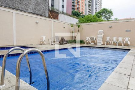 Apartamento para alugar com 120m², 3 quartos e 2 vagas Apartamento para alugar com 120m², 3 quartos e 2 vagasPiscina