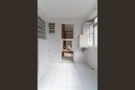 Apartamento para alugar com 120m², 3 quartos e 2 vagas Apartamento para alugar com 120m², 3 quartos e 2 vagasÁrea de serviço