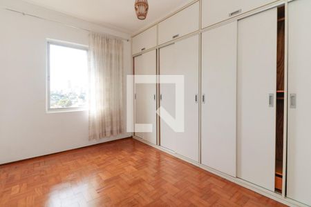 Apartamento para alugar com 120m², 3 quartos e 2 vagas Apartamento para alugar com 120m², 3 quartos e 2 vagasSuíte