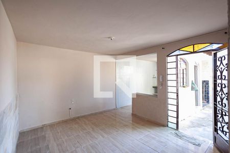 Sala  de casa para alugar com 2 quartos, 100m² em Itapoã, Belo Horizonte