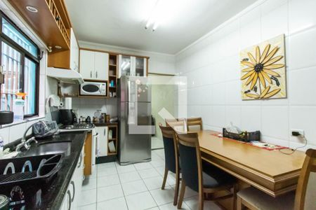 Casa à venda com 78m², 2 quartos e 2 vagasCozinha