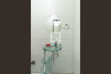 Casa à venda com 78m², 2 quartos e 2 vagasLavabo