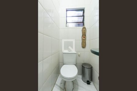 Casa à venda com 78m², 2 quartos e 2 vagasLavabo