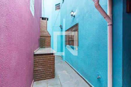 Casa à venda com 78m², 2 quartos e 2 vagasQuintal