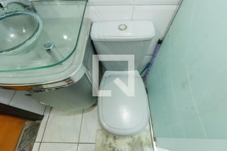 Casa à venda com 78m², 2 quartos e 2 vagasBanheiro