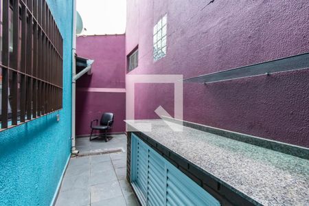 Casa à venda com 78m², 2 quartos e 2 vagasQuintal