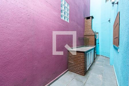 Casa à venda com 78m², 2 quartos e 2 vagasQuintal