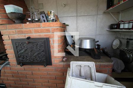 Casa à venda com 240m², 3 quartos e 2 vagasChurrasqueira