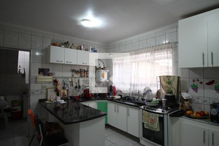 Casa à venda com 240m², 3 quartos e 2 vagasCozinha