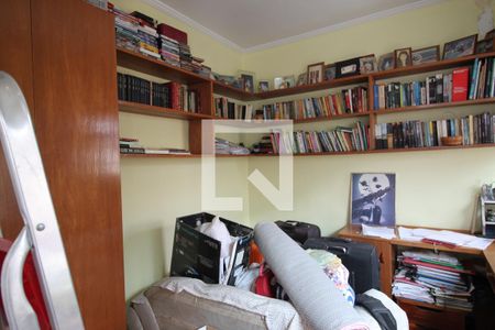 Casa à venda com 240m², 3 quartos e 2 vagasEscritório