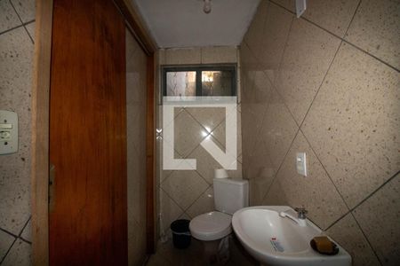 Casa à venda com 100m², 4 quartos e 3 vagas Casa à venda com 100m², 4 quartos e 3 vagasBanheiro - Casa 2