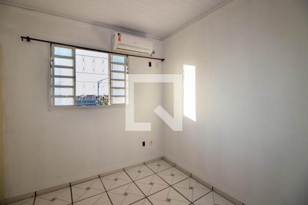 Casa à venda com 100m², 4 quartos e 3 vagas Casa à venda com 100m², 4 quartos e 3 vagasQuarto 2 - Casa 3