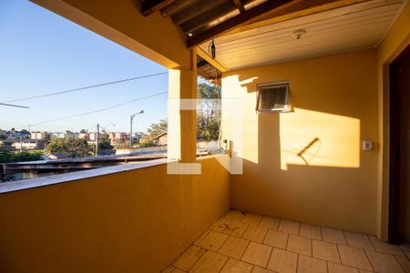 Casa à venda com 100m², 4 quartos e 3 vagas Casa à venda com 100m², 4 quartos e 3 vagasVaranda da casa 3