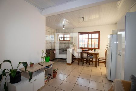 Sala de casa à venda com 4 quartos, 100m² em Rubem Berta, Porto Alegre