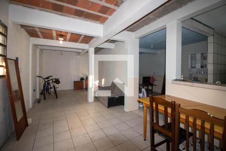 Casa à venda com 100m², 4 quartos e 3 vagas Casa à venda com 100m², 4 quartos e 3 vagasSala - Casa 2