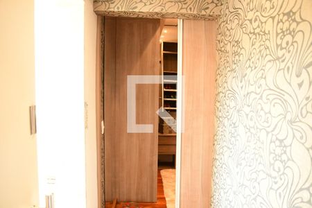 Casa de condomínio para alugar com 360m², 3 quartos e 5 vagasCloset