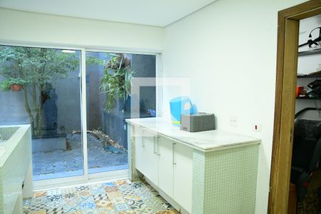 Casa de condomínio para alugar com 360m², 3 quartos e 5 vagasLavanderia