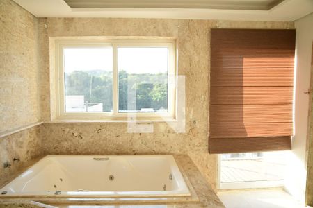 Casa de condomínio para alugar com 360m², 3 quartos e 5 vagasBanheiro da Suíte 3