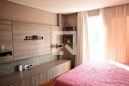 Casa de condomínio para alugar com 360m², 3 quartos e 5 vagasSuíte 3