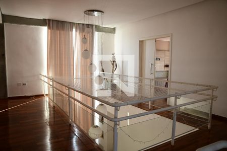 Corredor de casa de condomínio para alugar com 3 quartos, 360m² em Lajeado, Cotia