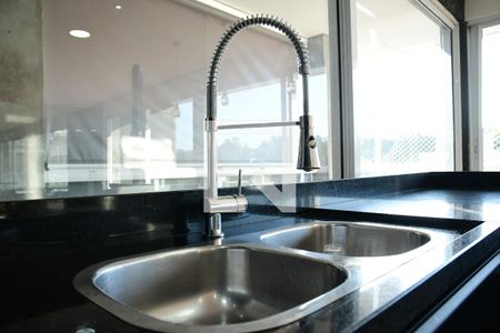 Casa de condomínio para alugar com 360m², 3 quartos e 5 vagasCozinha