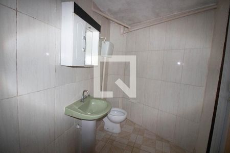 Banheiro de casa para alugar com 1 quarto, 32m² em Limoeiro, São Paulo