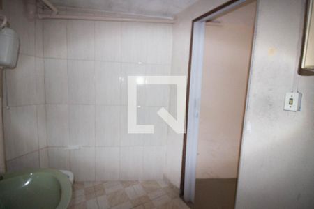 Banheiro de casa para alugar com 1 quarto, 32m² em Limoeiro, São Paulo