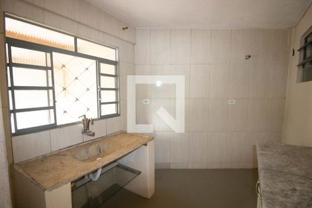 Cozinha de casa para alugar com 1 quarto, 32m² em Limoeiro, São Paulo