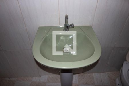 Pia de casa para alugar com 1 quarto, 32m² em Limoeiro, São Paulo