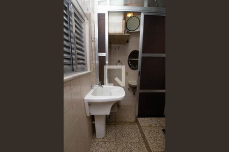 Apartamento para alugar com 130m², 3 quartos e 1 vagaÁrea de Serviço