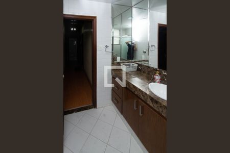 Apartamento para alugar com 130m², 3 quartos e 1 vagaBanheiro 2