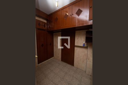 Apartamento para alugar com 130m², 3 quartos e 1 vagaÁrea de Serviço